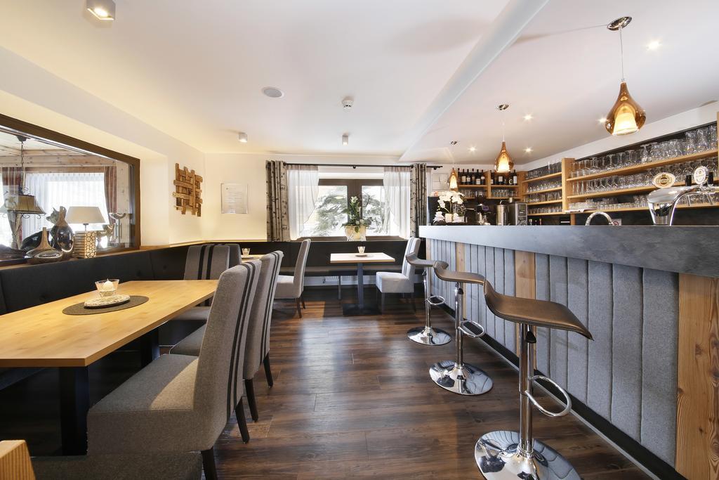 Hotel Alpenblick เฟลเดอร์ส ภายนอก รูปภาพ
