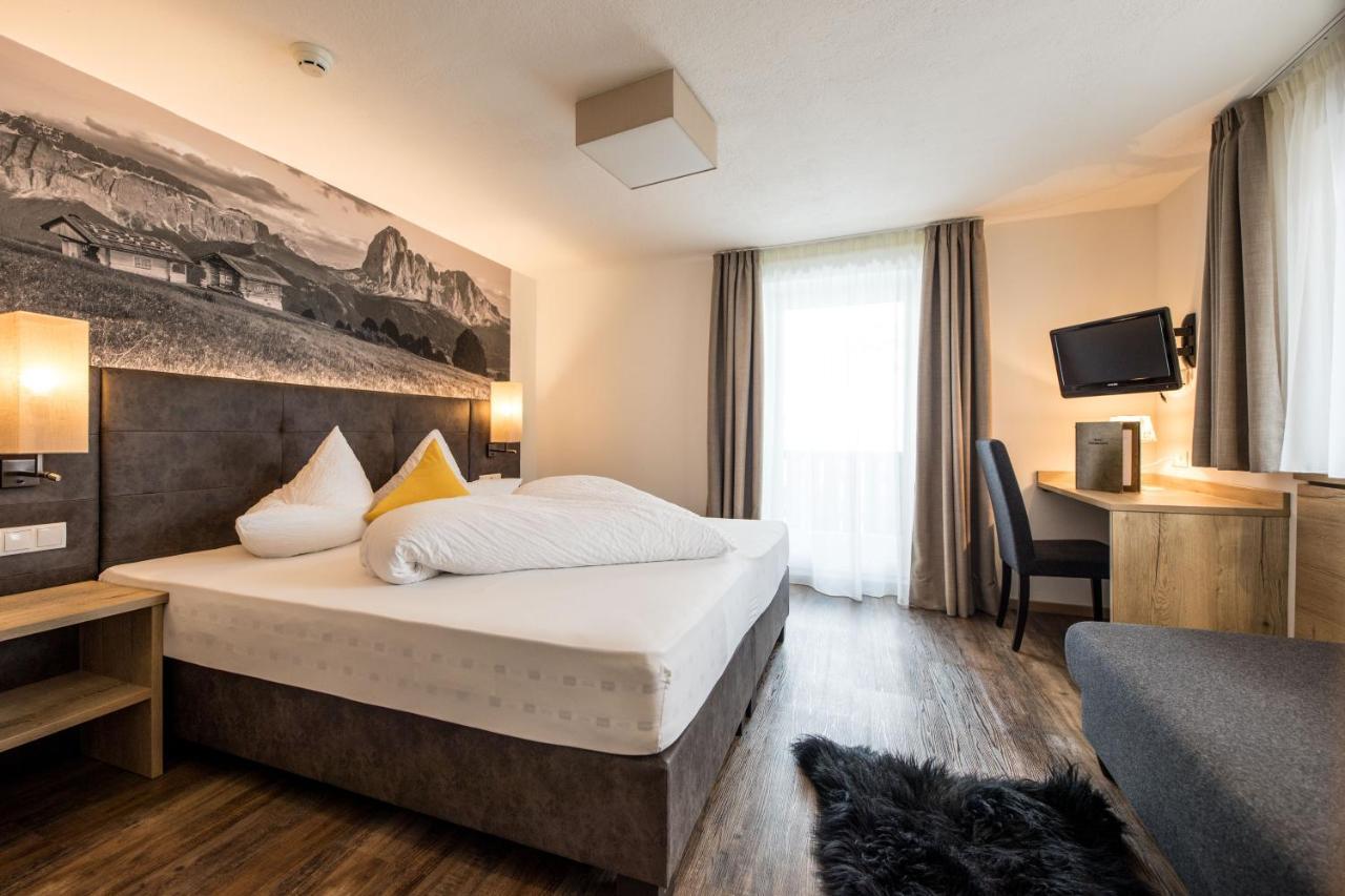 Hotel Alpenblick เฟลเดอร์ส ภายนอก รูปภาพ